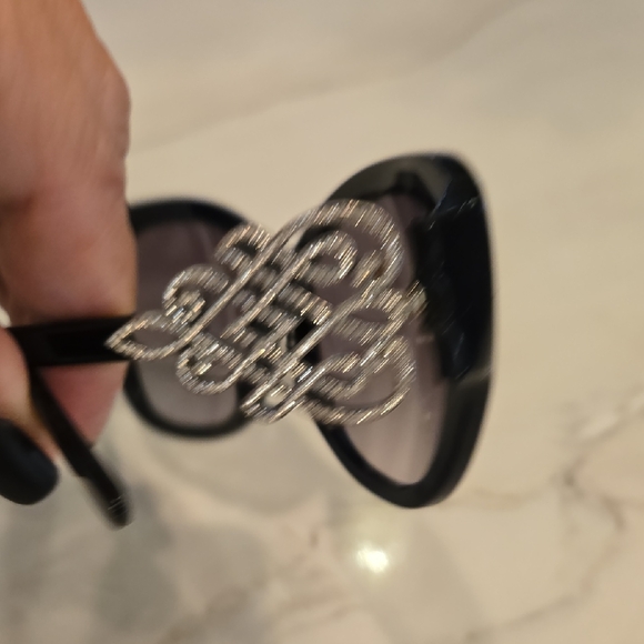 Brighton Black Swarovski Crystal Intricate Detail Sunglasses Silver Detailing - Picture 5 of 6